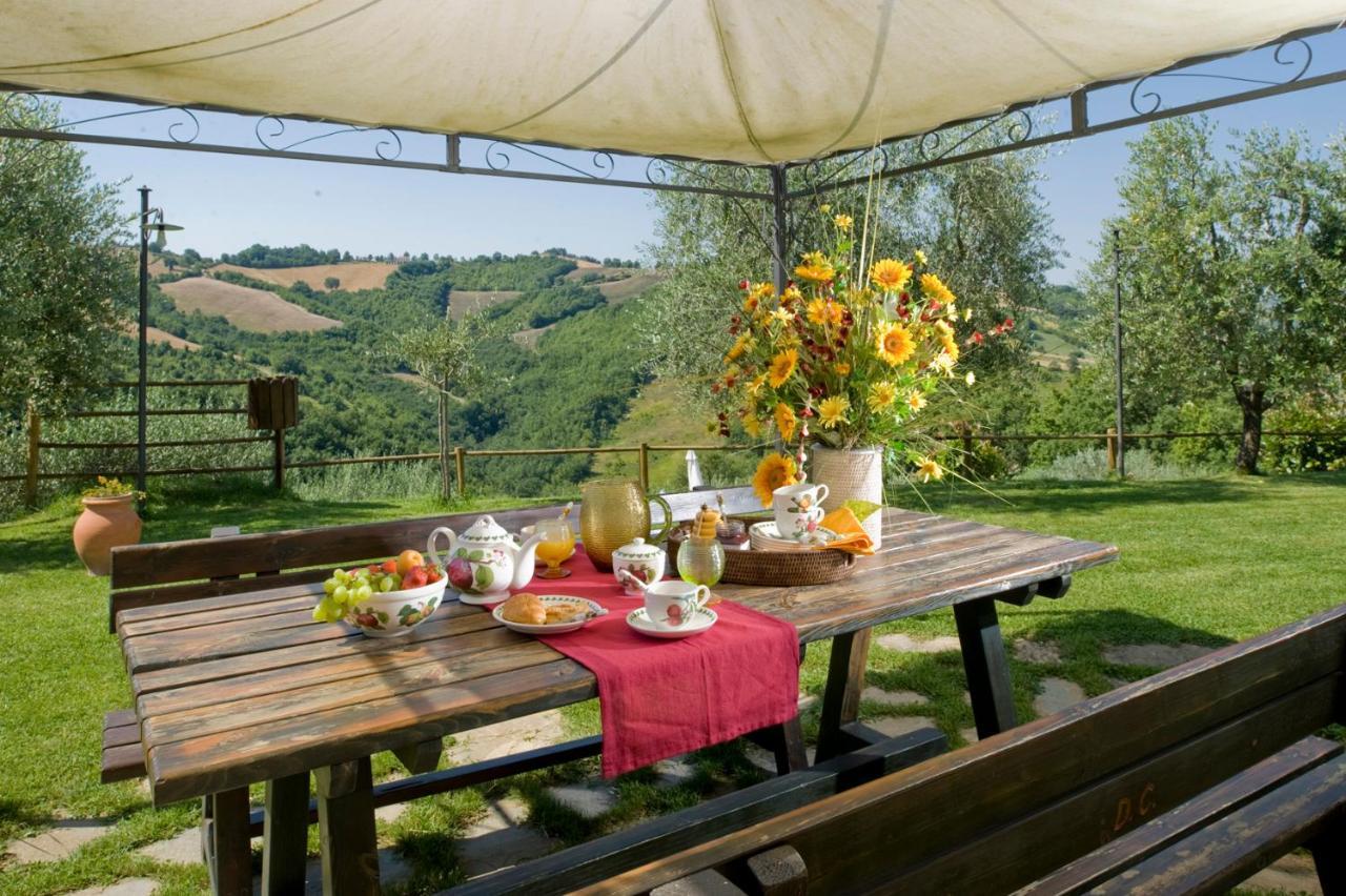 Agriturismo Le Dolci Colline Valfabbrica Exterior foto
